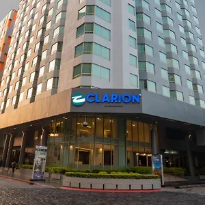 https://clarion-suites.guatemalaantiguahotels.com