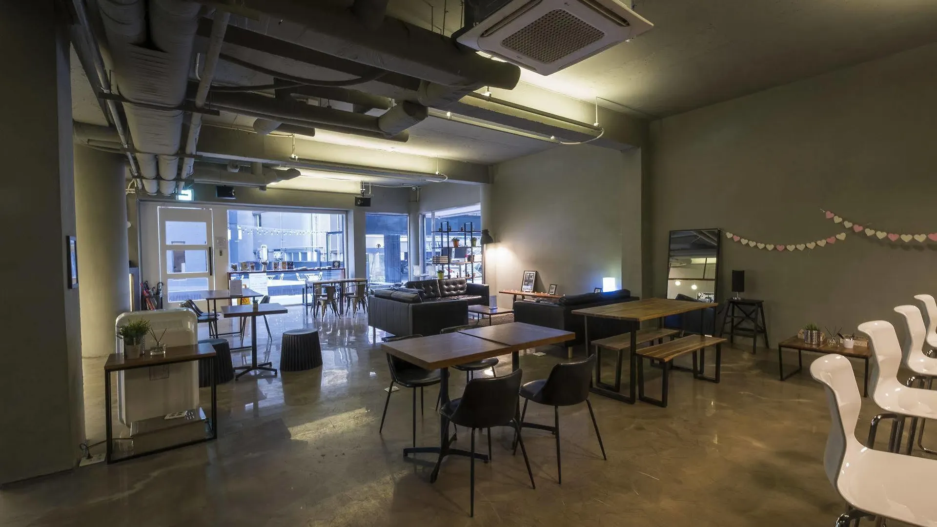 Canvas Hostel Busan